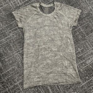Lululemon Swiftly tech short sleeve shirt tee gray 10 EUC
